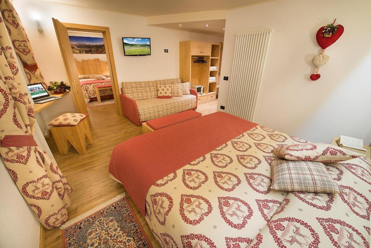 Hotel Bucaneve Livigno Exteriör bild