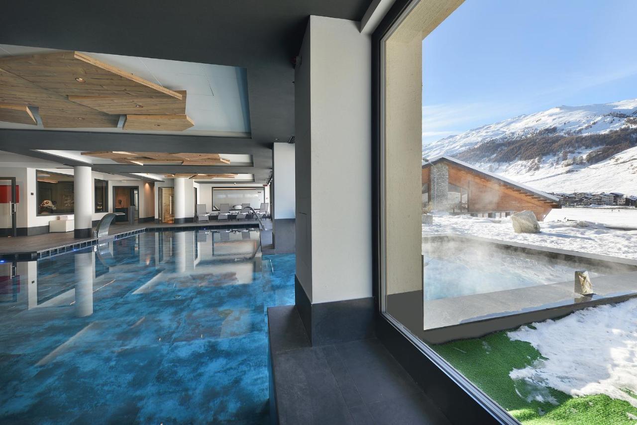 Hotel Bucaneve Livigno Exteriör bild