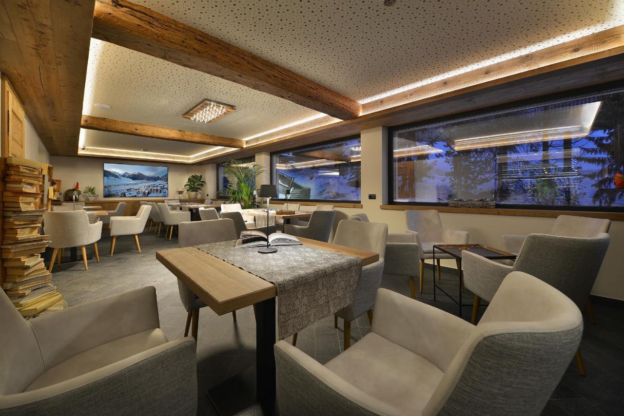 Hotel Bucaneve Livigno Exteriör bild