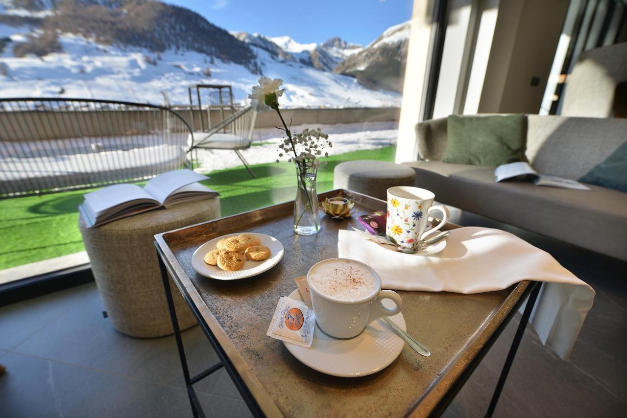 Hotel Bucaneve Livigno Exteriör bild