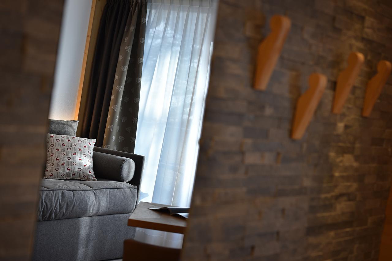 Hotel Bucaneve Livigno Exteriör bild